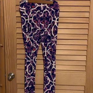 LULAROE pants/ leggings, purple & white flowers